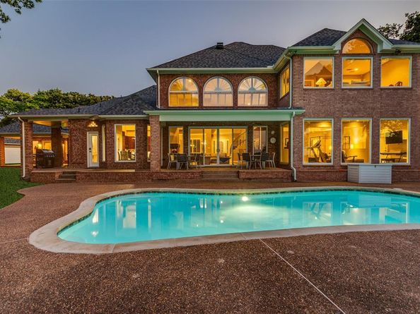 452  Windjammer Lane , Azle Texas 76020