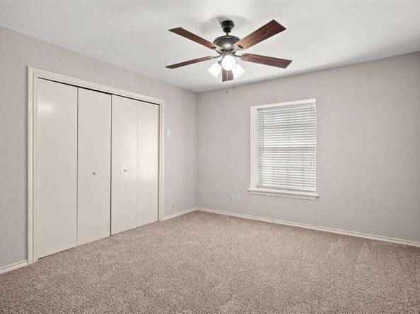 4404  Three Oaks Drive , Arlington Texas 76016