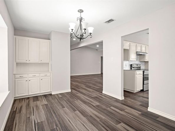 4404  Three Oaks Drive , Arlington Texas 76016