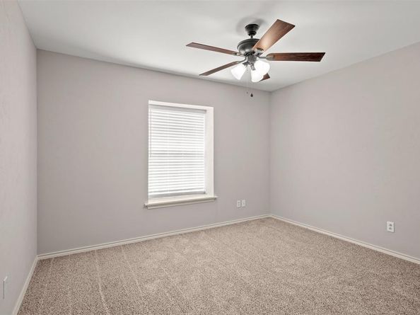 4404  Three Oaks Drive , Arlington Texas 76016