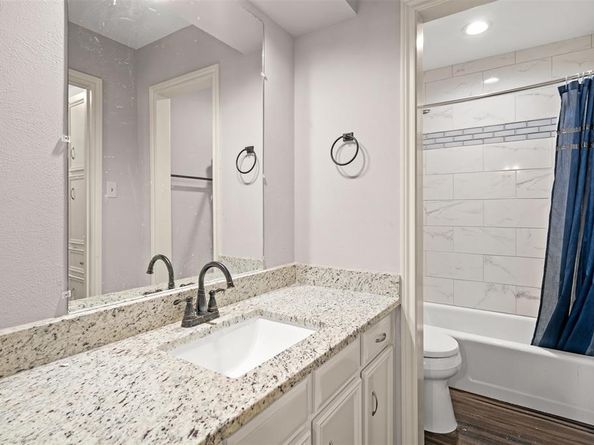 4404  Three Oaks Drive , Arlington Texas 76016