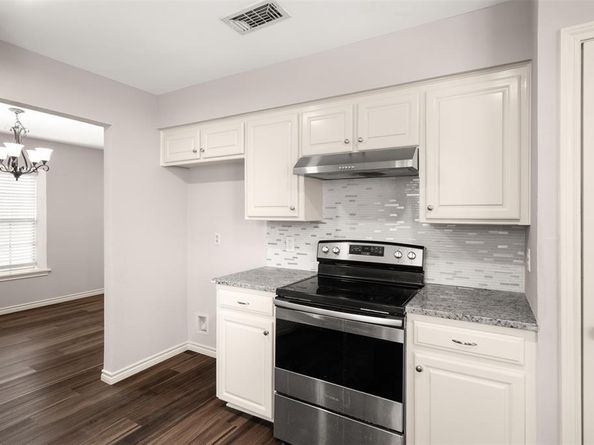 4404  Three Oaks Drive , Arlington Texas 76016