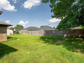 4404  Three Oaks Drive , Arlington Texas 76016