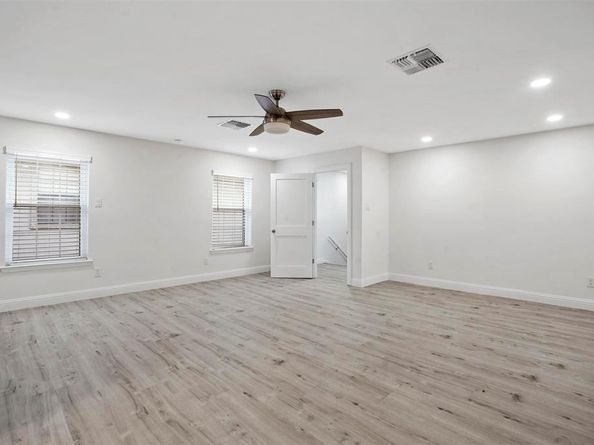 5124  Collinwood Avenue , Fort Worth Texas 76107