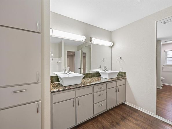 5124  Collinwood Avenue , Fort Worth Texas 76107