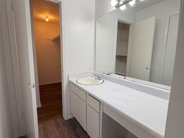 7152  Fair Oaks Avenue  2166, Dallas Texas 75231