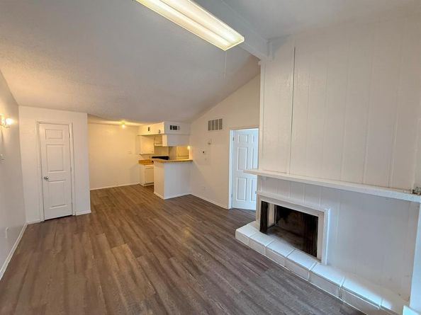 7152  Fair Oaks Avenue  2166, Dallas Texas 75231