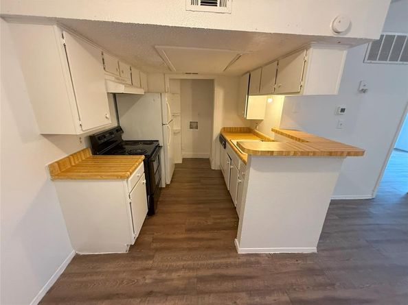 7152  Fair Oaks Avenue  2166, Dallas Texas 75231