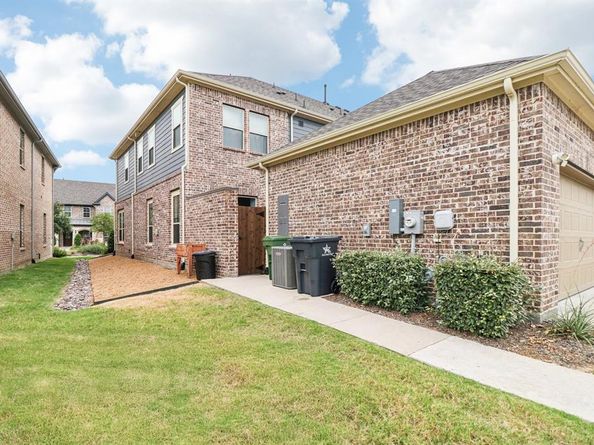 4506  English Maple Drive , Arlington Texas 76005