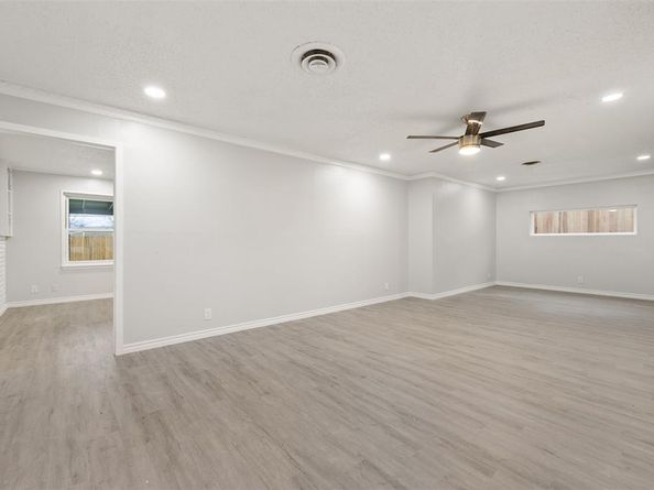 5920  Walraven Circle , Fort Worth Texas 76133