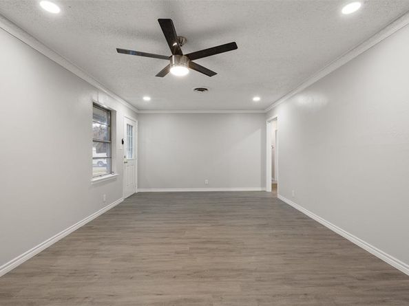 5920  Walraven Circle , Fort Worth Texas 76133