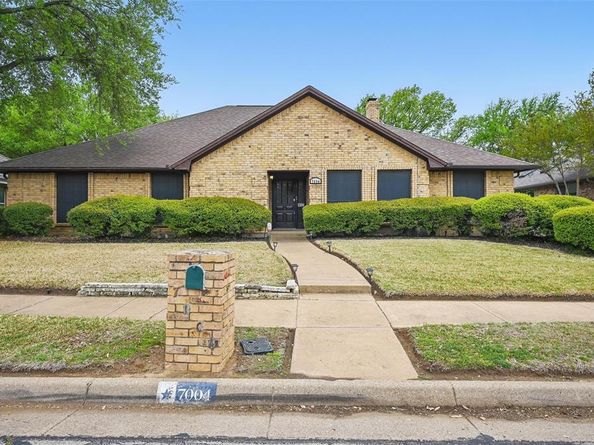 7004  Lake Mead Boulevard , Arlington Texas 76016