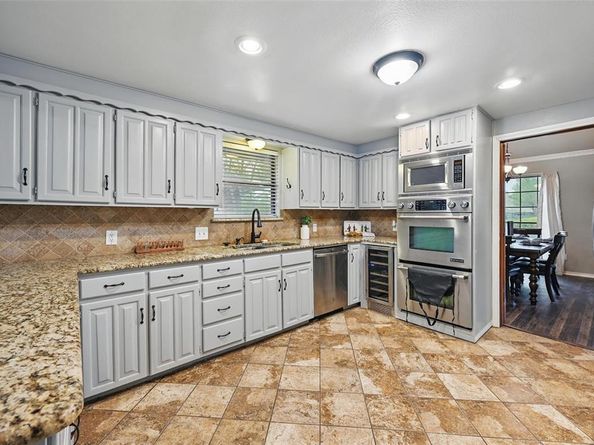 7004  Lake Mead Boulevard , Arlington Texas 76016