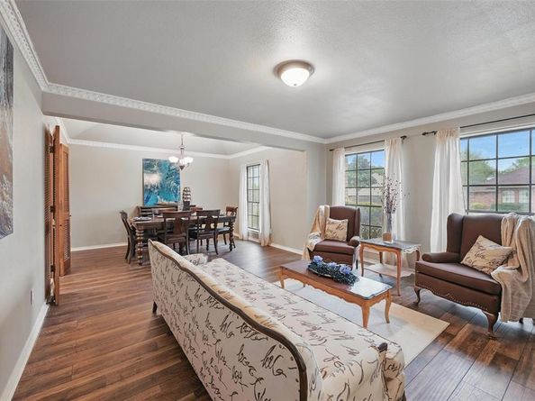 7004  Lake Mead Boulevard , Arlington Texas 76016