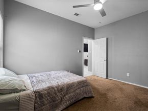 945  Hannah Way , Dallas Texas 75253