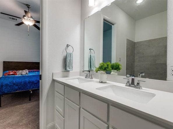 2433  Eclipse Place , Celina Texas 75009