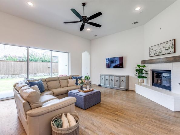 2433  Eclipse Place , Celina Texas 75009