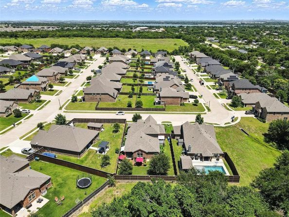 648  Willow Drive , Oak Point Texas 75068