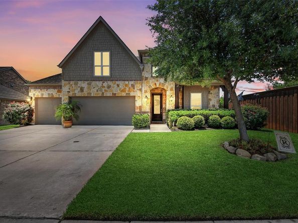 648  Willow Drive , Oak Point Texas 75068