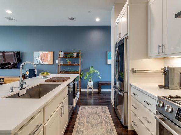 4626  Munger Avenue  202, Dallas Texas 75204