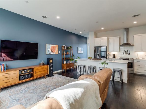 4626  Munger Avenue  202, Dallas Texas 75204