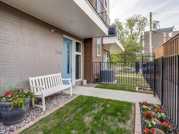 4626  Munger Avenue  202, Dallas Texas 75204