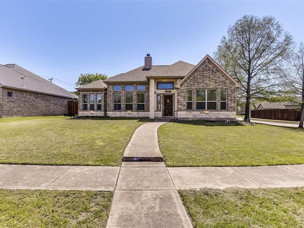 8518  Linda Vista Drive , Rowlett Texas 75088