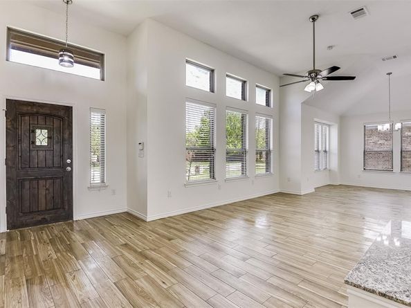 8518  Linda Vista Drive , Rowlett Texas 75088