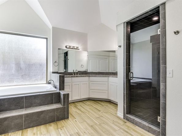 8518  Linda Vista Drive , Rowlett Texas 75088
