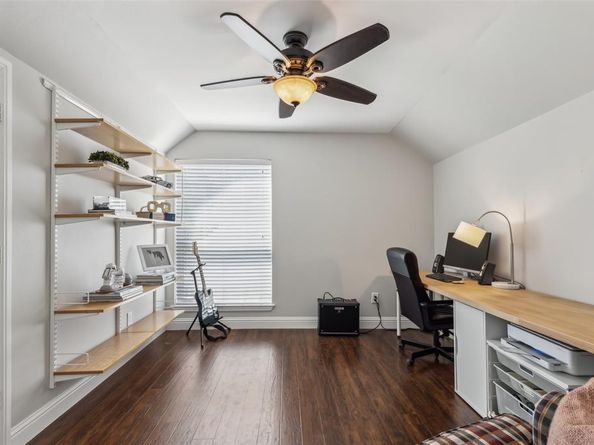 2823  Bay Meadows Circle , Farmers Branch Texas 75234