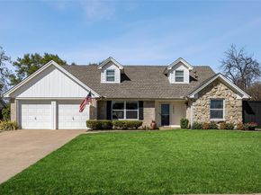 2823  Bay Meadows Circle , Farmers Branch Texas 75234