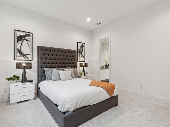 3048  Chimes Street , Dallas Texas 75219