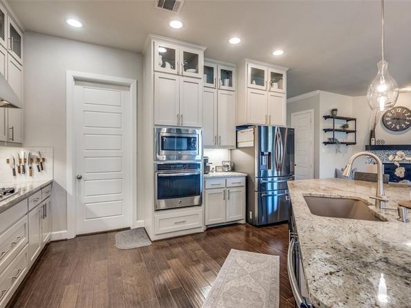 905  Crystal Oak Lane , Arlington Texas 76005