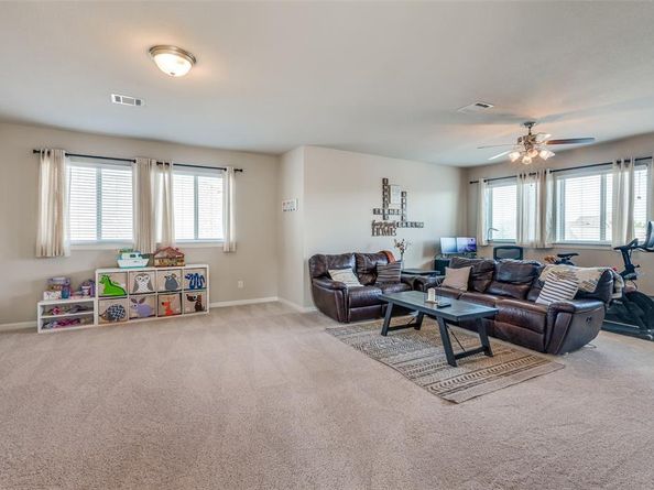 905  Crystal Oak Lane , Arlington Texas 76005