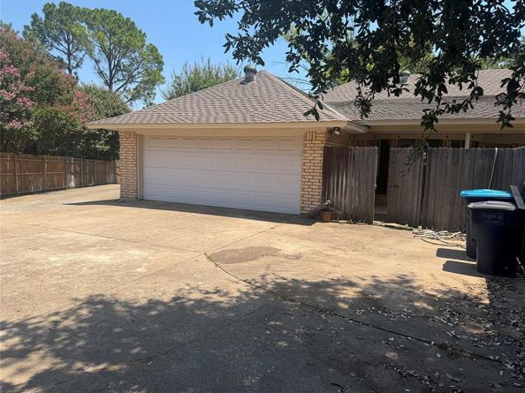 4324  Quail Hollow Road , Fort Worth Texas 76133