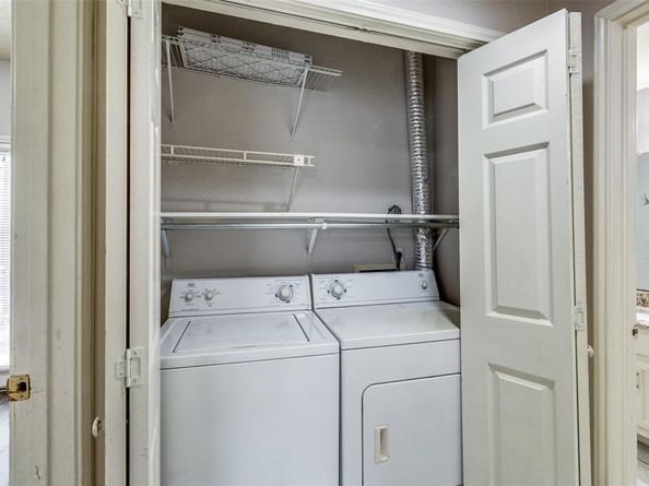 9747  Whitehurst Drive  150, Dallas Texas 75243