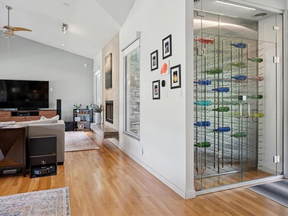 613 N Bailey Avenue , Fort Worth Texas 76107