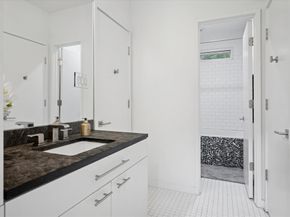 613 N Bailey Avenue , Fort Worth Texas 76107