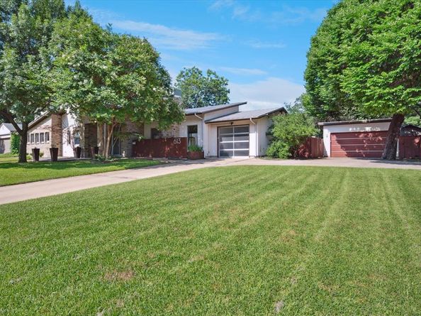 613 N Bailey Avenue , Fort Worth Texas 76107