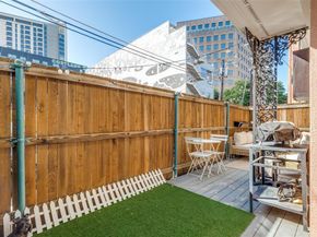 3208  Cole Avenue  1110, Dallas Texas 75204