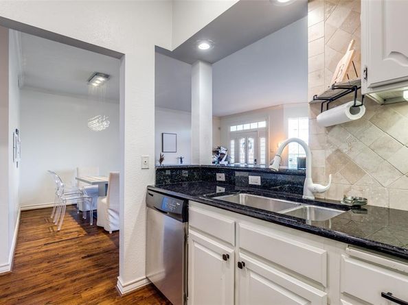 3208  Cole Avenue  1110, Dallas Texas 75204