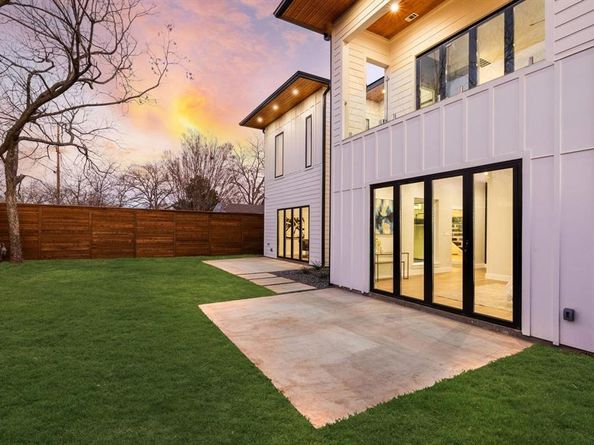 4603  Newmore Avenue , Dallas Texas 75209