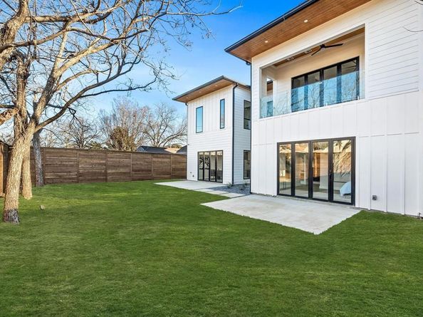 4603  Newmore Avenue , Dallas Texas 75209