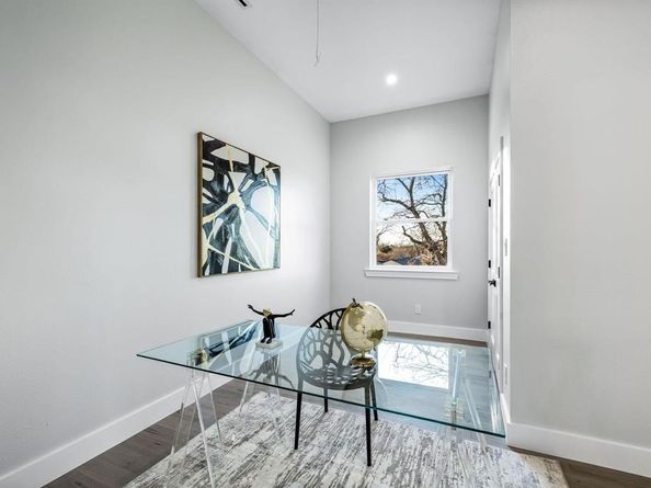 4603  Newmore Avenue , Dallas Texas 75209