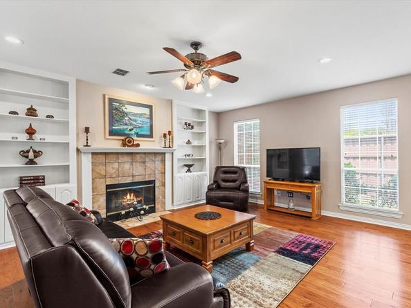 9513  Tiger Drive , Plano Texas 75025