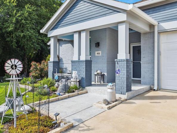 901  Freesia Drive , Little Elm Texas 75068