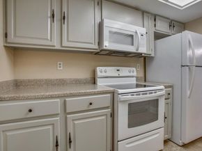 822  Creekside Drive , Lewisville Texas 75067