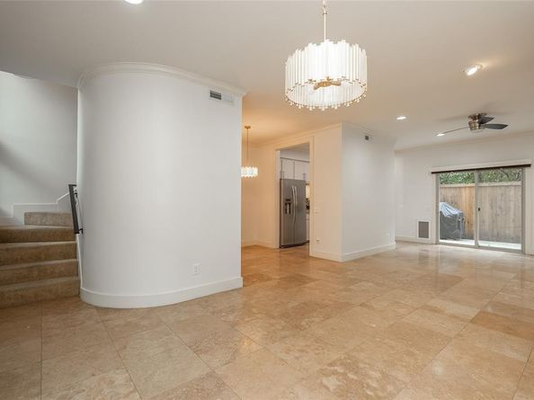 4242  Travis Street  111, Dallas Texas 75205