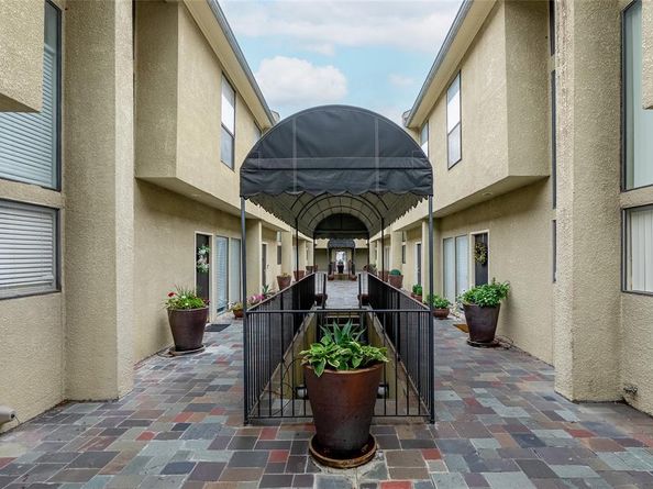 4242  Travis Street  111, Dallas Texas 75205