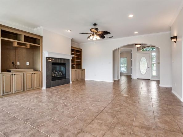 901  Spanish Bay Drive , Burleson Texas 76028